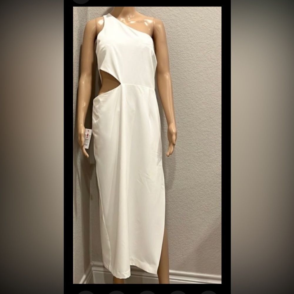 NWT-Bardot white maxi dress, Look amazing at your all white party